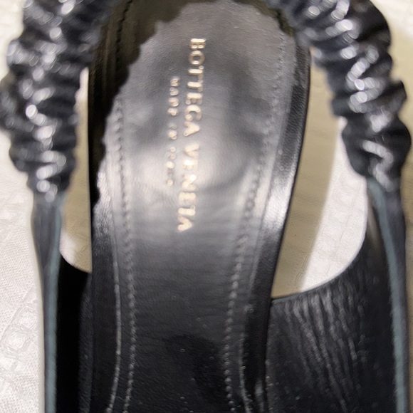 Bottega Veneta Black Sling-Back Pointed Pumps - Picture 2 of 6